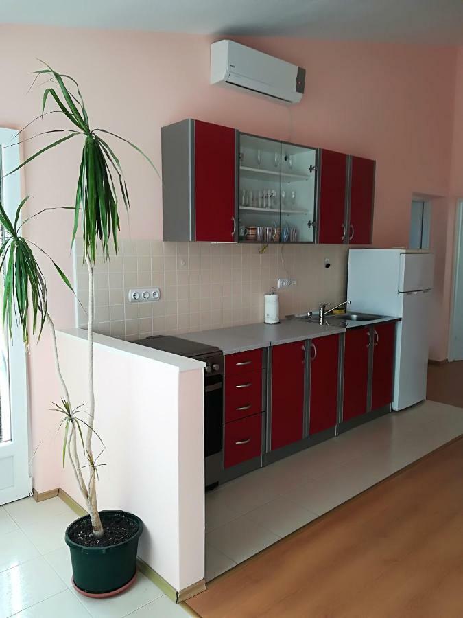 Apartman Rosanda Premuda Buitenkant foto