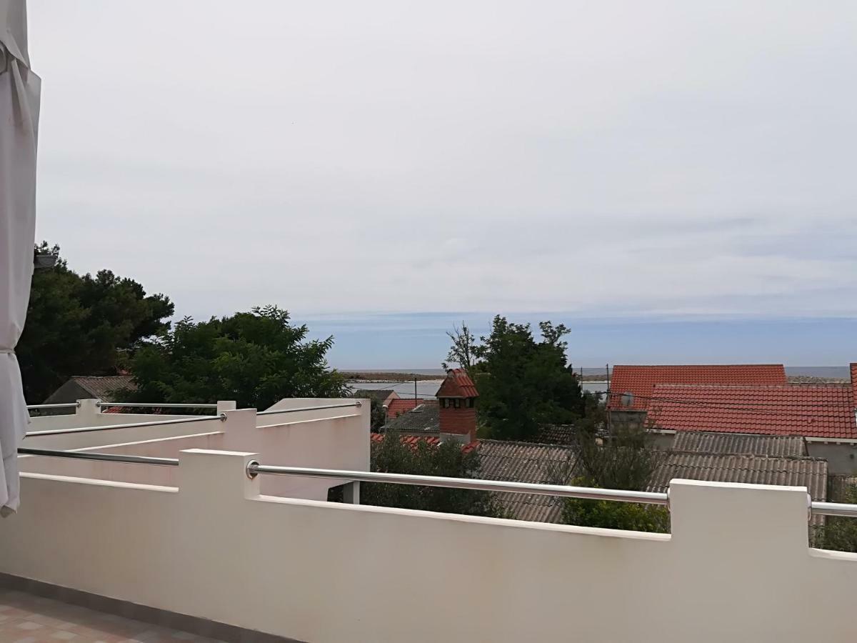 Apartman Rosanda Premuda Buitenkant foto